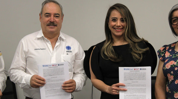 Firma CEJUM convenio de colaboración con Cáritas Chihuahua