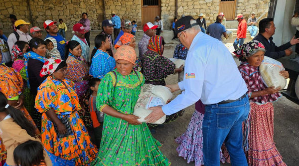 Entrega Cáritas 6 toneladas de alimento a personas en condición vulnerable en la Sierra Tarahumara